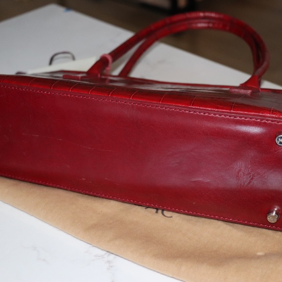 Monsac Handbag Red (blue hue) Alligator Embossed Leather - Picture 8 of 9